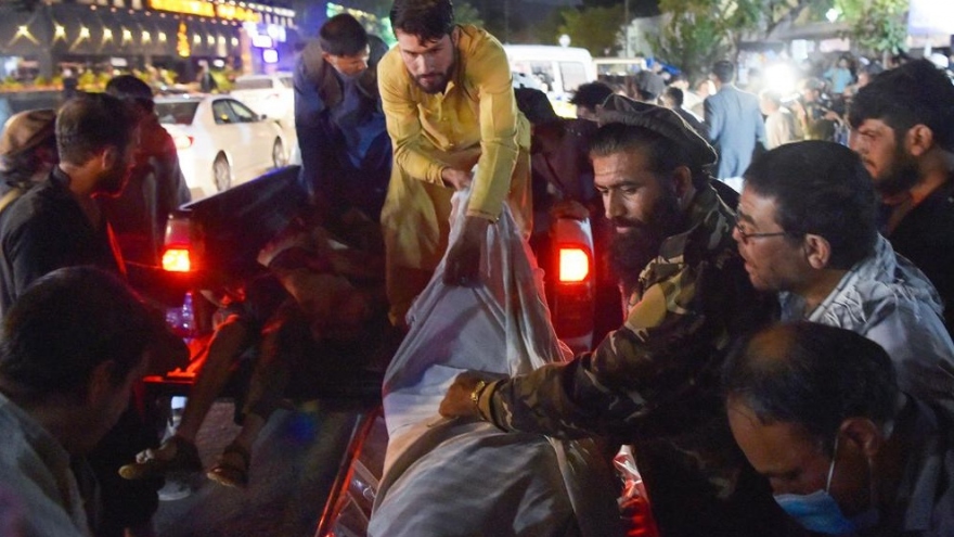 Lại xảy ra nổ lớn sau vụ đánh bom kép ở sân bay Kabul, Afghanistan